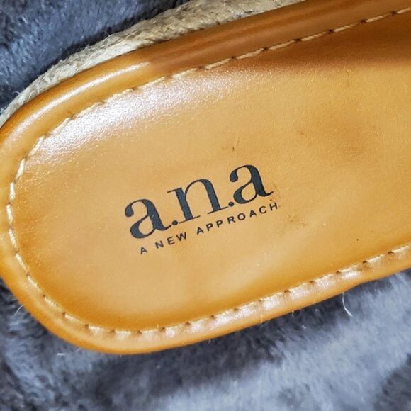 A.N.A. WOMEN'S Size 11 Flat SANDALS Striped Bow Pastel Rainbow Slip On Slide - Picture 2 of 6